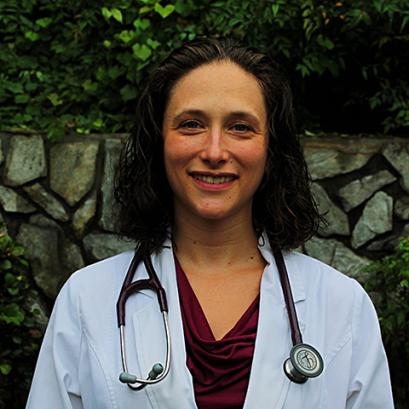 Hanie Elfenbein, DVM
